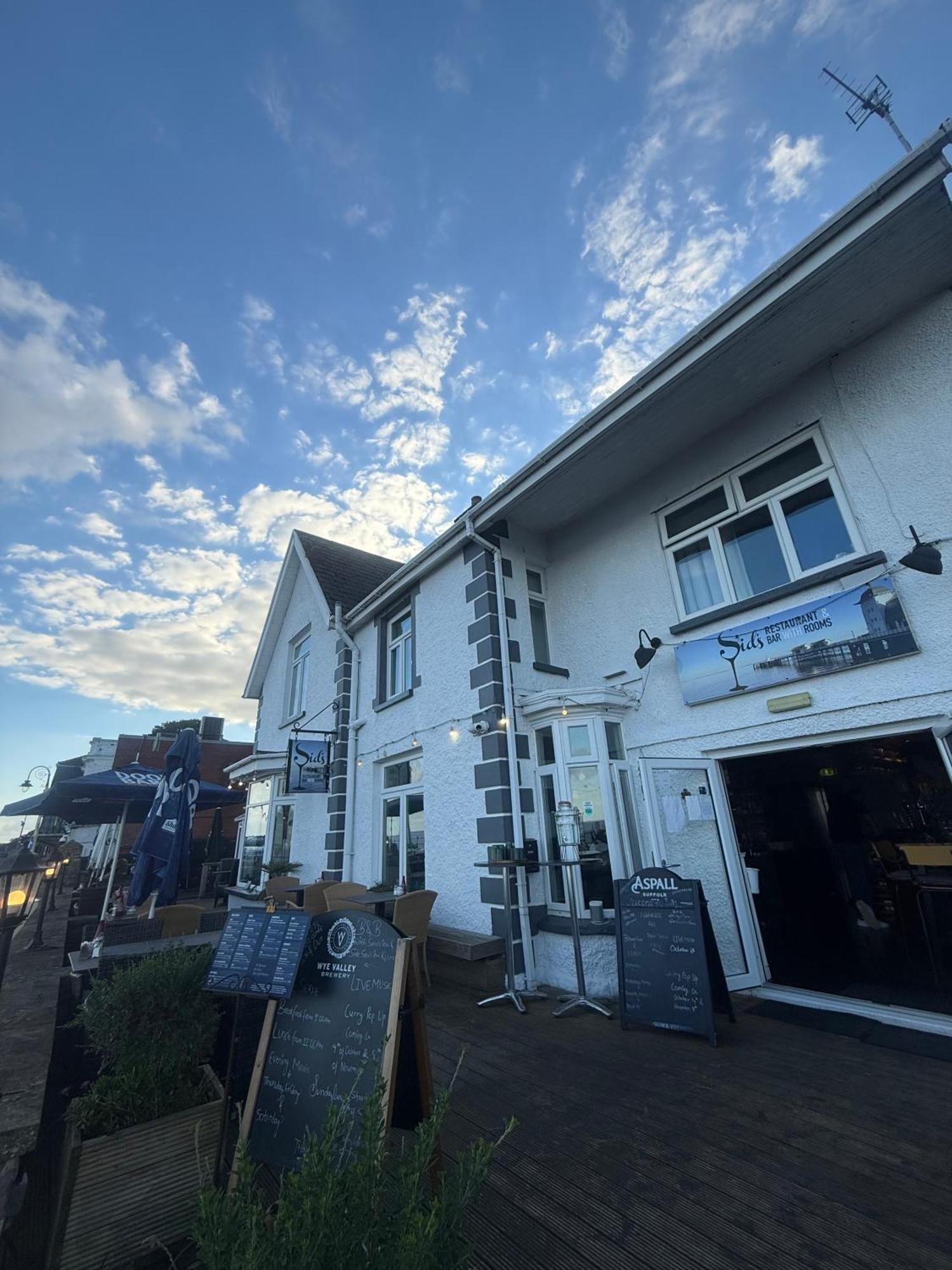 Sids Restaurant And Bar With Rooms Cardiff Exterior foto